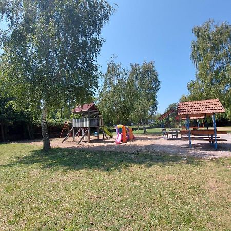 Tulipan Bungalow Camping Resort Gyenesdiás エクステリア 写真