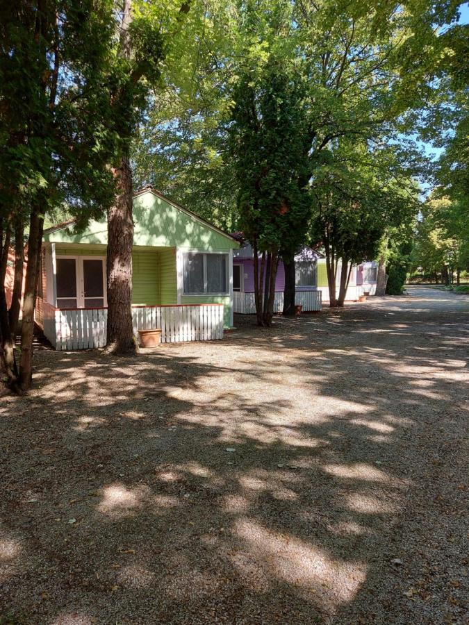 Tulipan Bungalow Camping Resort Gyenesdiás エクステリア 写真
