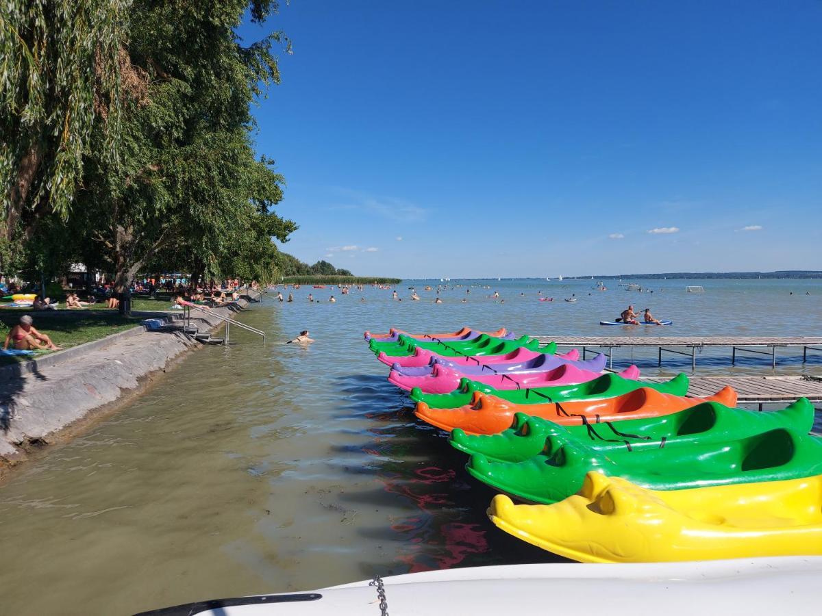 Tulipan Bungalow Camping Resort Gyenesdiás エクステリア 写真
